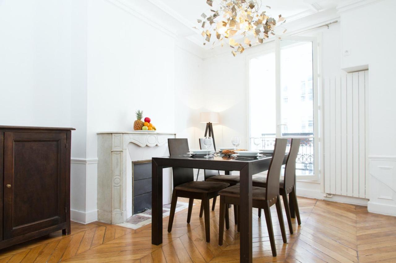פריז Rue Saint Honore - Louvre City Apartment מראה חיצוני תמונה